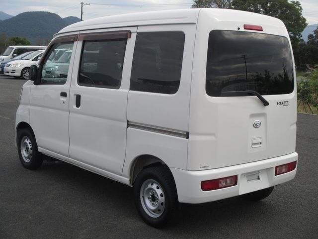 Daihatsu HIJET CARGO 2015-08 23555-12