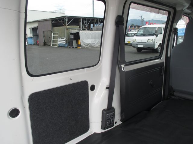 Daihatsu HIJET CARGO 2015-08 23555-11