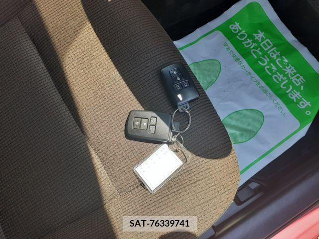 Toyota SIENTA 2017-06 314686-24