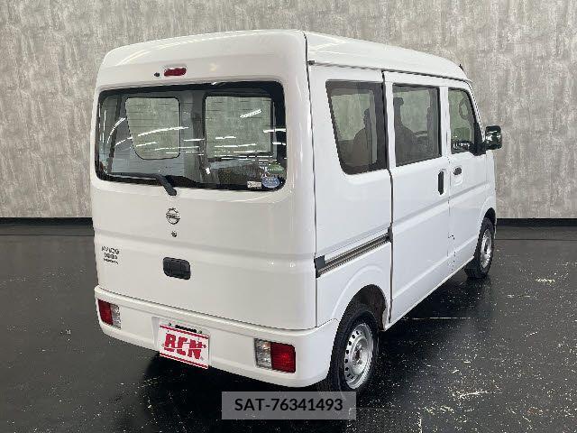 Nissan CLIPPER 2017-09 255557-2