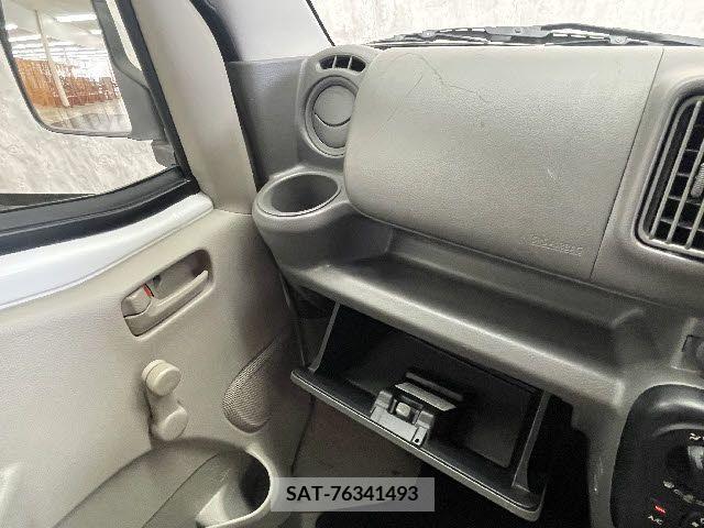 Nissan CLIPPER 2017-09 255557-11