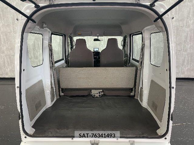 Nissan CLIPPER 2017-09 255557-19