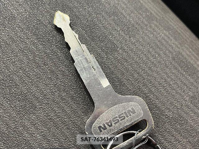 Nissan CLIPPER 2017-09 255557-16