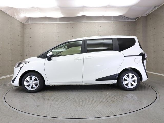 Toyota SIENTA 2021-03 4703-24