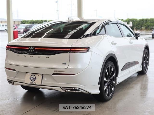 Toyota CROWN 2023-05 396120-5