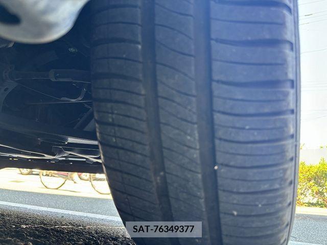 Nissan NOTE 2013-10 365444-5