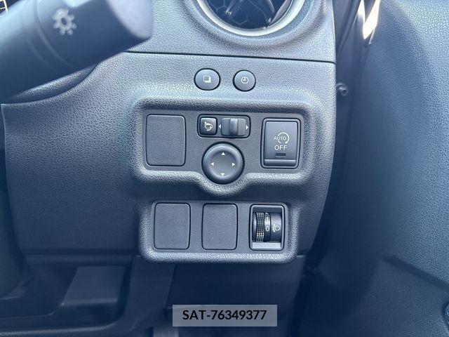 Nissan NOTE 2013-10 365444-11