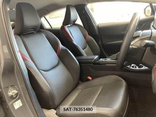 Toyota PRIUS 2023-03 366562-10