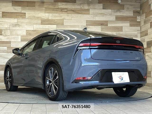 Toyota PRIUS 2023-03 366562-15