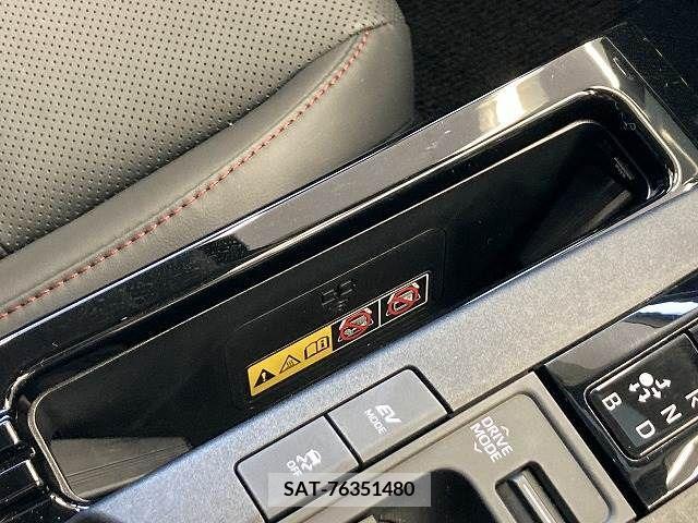 Toyota PRIUS 2023-03 366562-3