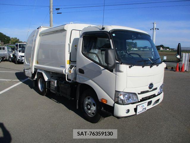 Hino DUTRO 2023-10 296677-0