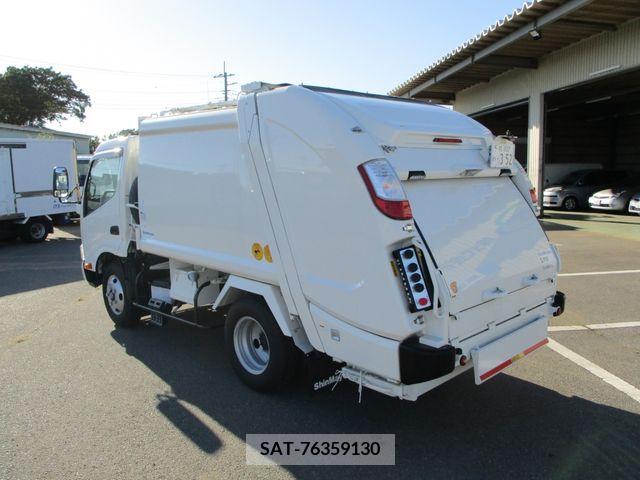 Hino DUTRO 2023-10 296677-3
