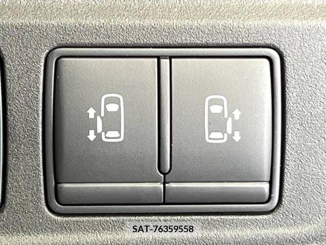 Nissan SERENA 2019-04 211287-6