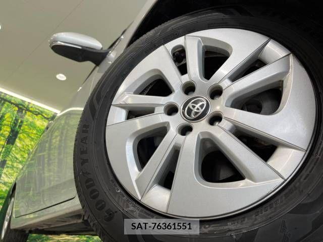 Toyota PRIUS 2018-10 366637-13