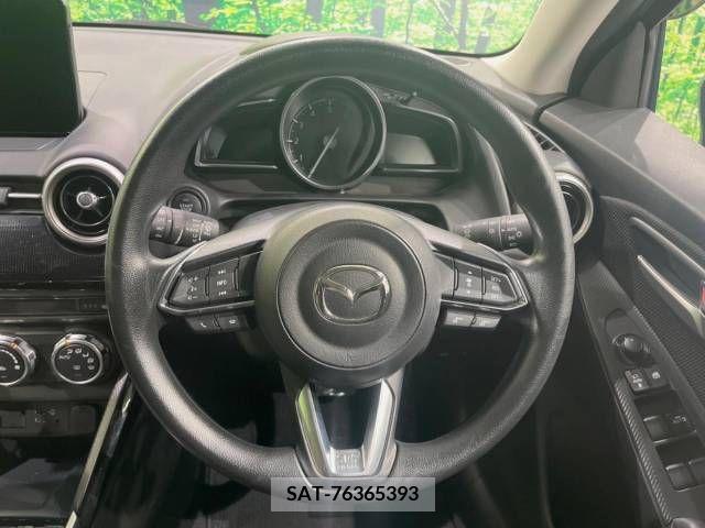 Mazda MAZDA2 2022-02 276396-11