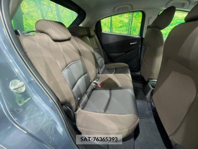 Mazda MAZDA2 2022-02 276396-9