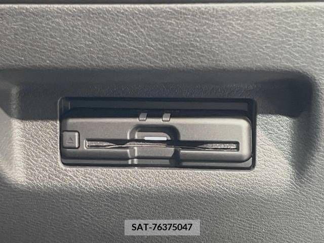 Nissan KICKS 2021-06 226383-8