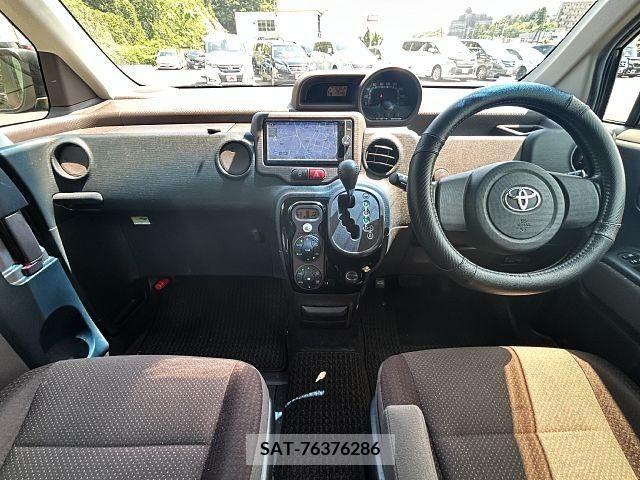 Toyota SPADE 2014-02 286040-1
