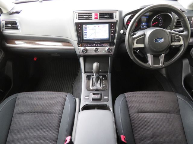 Subaru OUTBACK 2017-03 3204-1