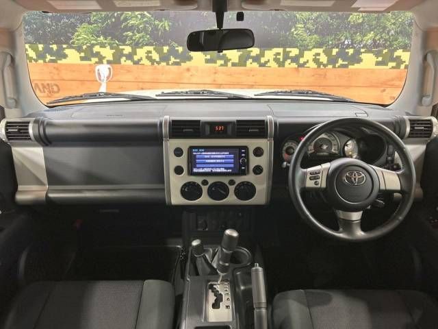 Toyota FJ CRUISER 2016-09 183233-1