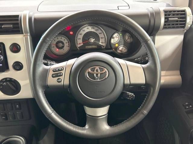 Toyota FJ CRUISER 2016-09 183233-11