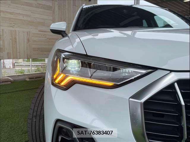 Audi Q3 2021-03 261282-18