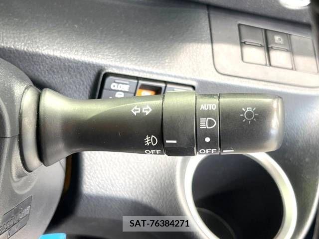 Toyota SIENTA 2017-06 314436-5