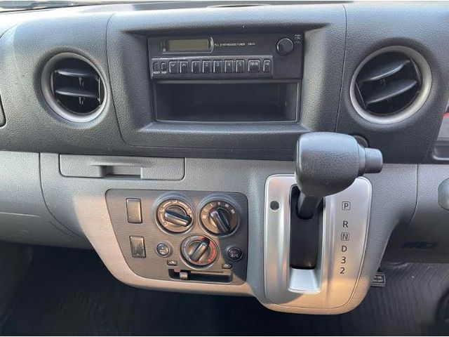 Nissan NV350 Caravan 2014-06 19060-16
