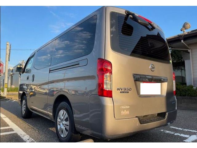 Nissan NV350 Caravan 2014-06 19060-4