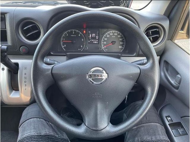 Nissan NV350 Caravan 2014-06 19060-14