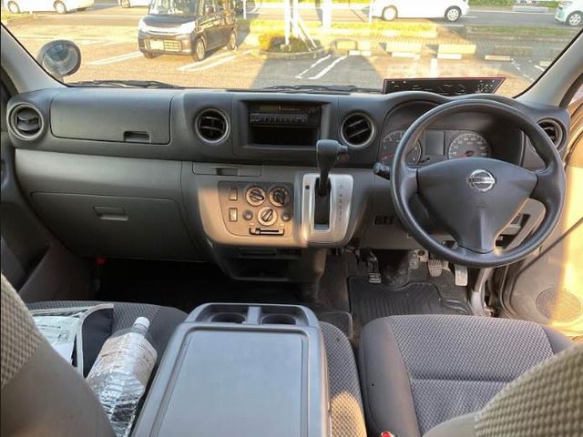 Nissan NV350 Caravan 2014-06 19060-13