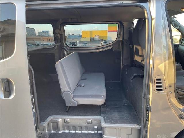 Nissan NV350 Caravan 2014-06 19060-19