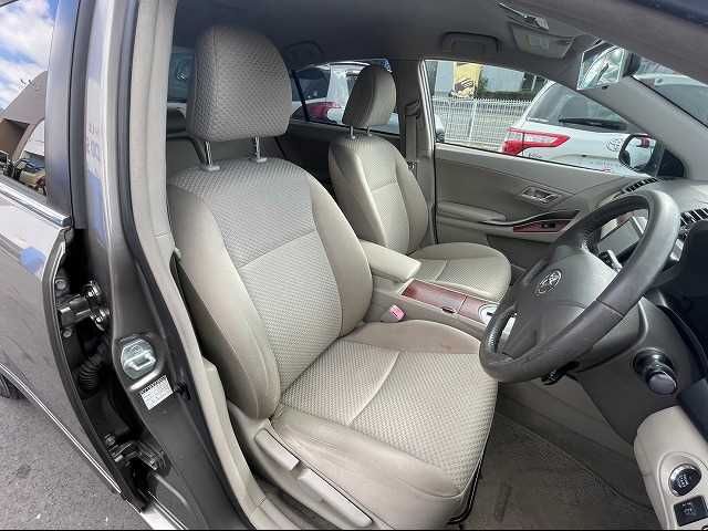 Toyota PREMIO 2014-10 182202-8