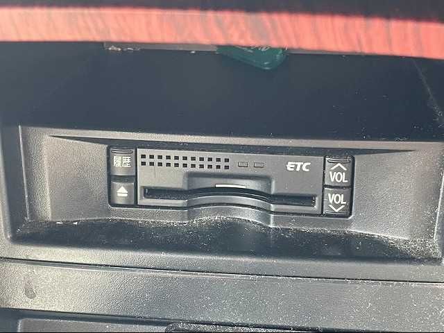 Toyota PREMIO 2014-10 182202-4