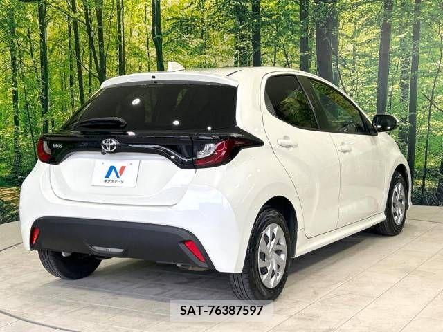 Toyota YARIS 2022-02 218165-17
