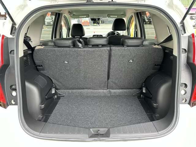 Nissan NOTE 2018-01 11058-9