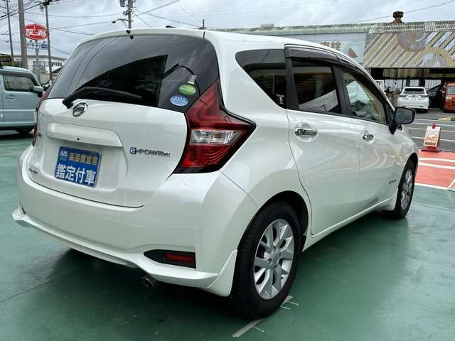Nissan NOTE 2018-01 11058-2
