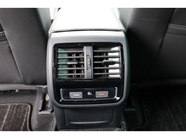 VolksWagen PASSAT VARIANT 2021-03 7721-25
