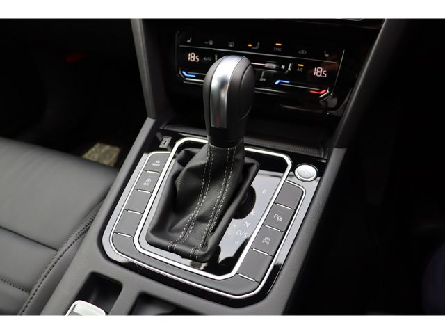 VolksWagen PASSAT VARIANT 2021-03 7721-10