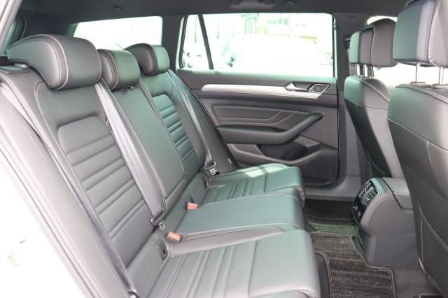VolksWagen PASSAT VARIANT 2021-03 7721-6