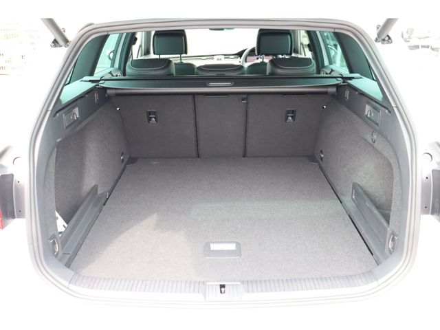 VolksWagen PASSAT VARIANT 2021-03 7721-29