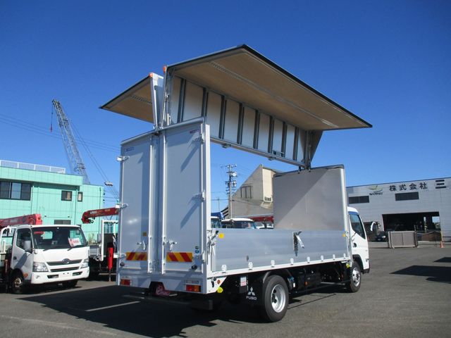 Mitsubishi CANTER 2023-10 13640-1