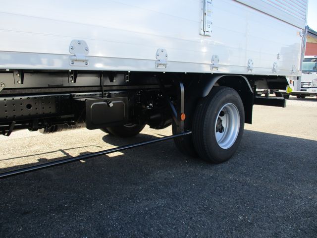 Mitsubishi CANTER 2023-10 13640-24