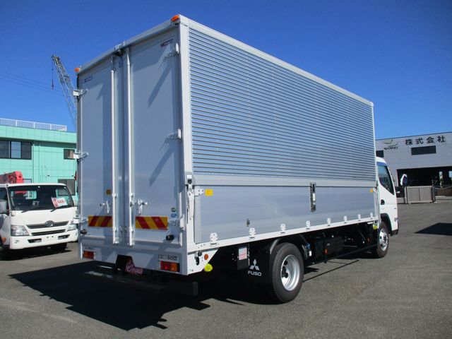 Mitsubishi CANTER 2023-10 13640-10