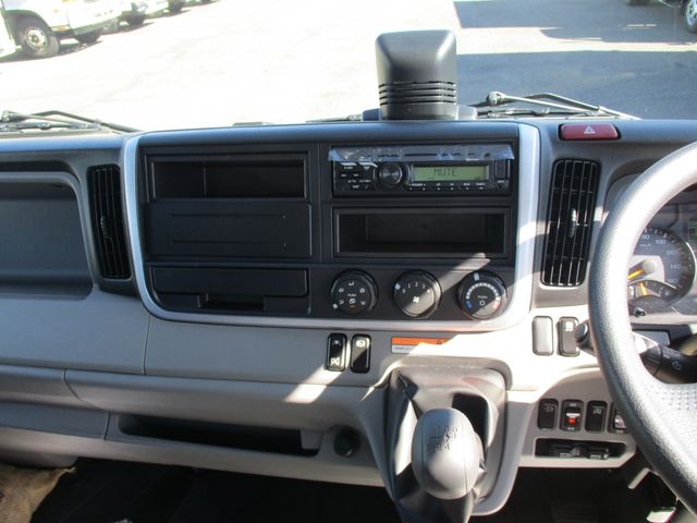 Mitsubishi CANTER 2023-10 13640-12