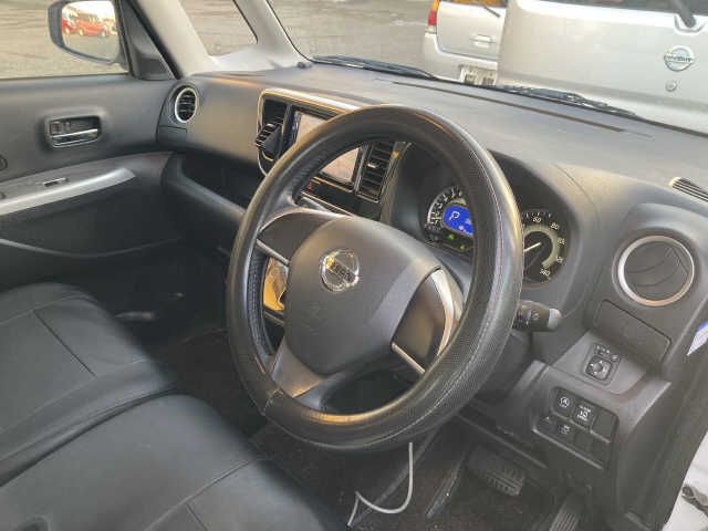 Nissan DAYZ ROOX 2015-03 184431-1