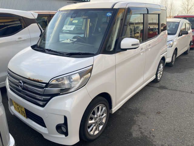 Nissan DAYZ ROOX 2015-03 184431-0