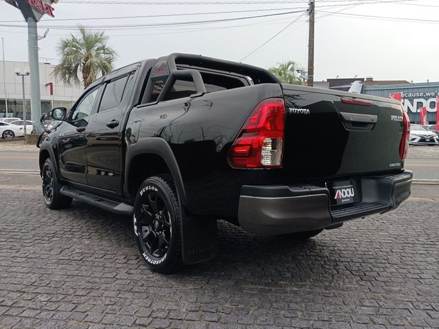Toyota HILUX 2020-05 15038-2