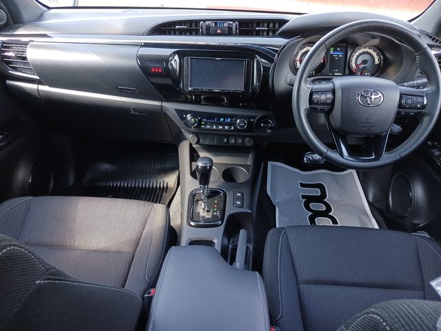 Toyota HILUX 2020-05 15038-10