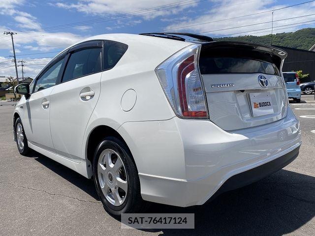 Toyota PRIUS 2014-02 281781-8